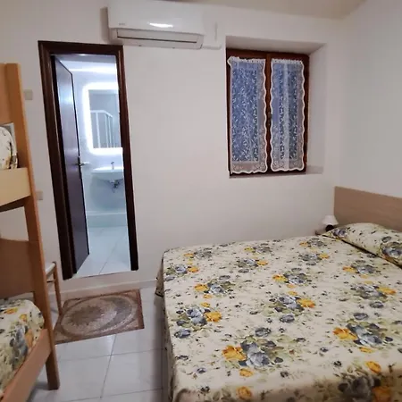 Casa Costa E Manfredi Apartment