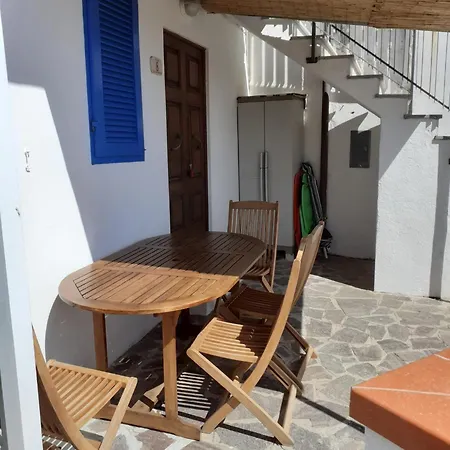 Casa Costa E Manfredi דירה *